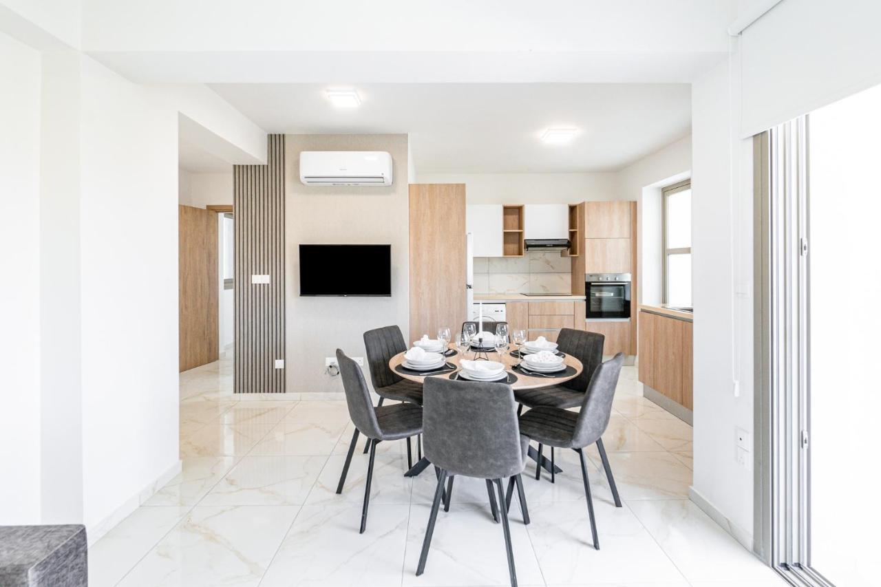 Adolina Apartments By Ezoria Villas Paphos Eksteriør bilde
